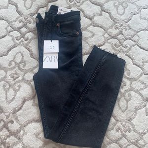 US 00 skinny. Black/rewatch skinny jeans